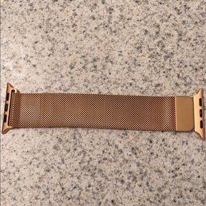 Apple Watch rose gold milanese loop